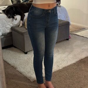 Women’s blue high rise skinny jeans
